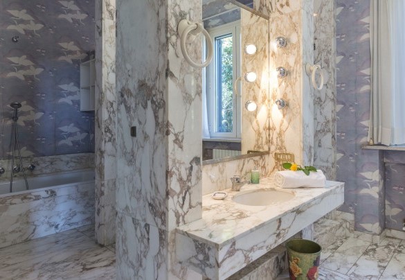 Bagno en suite con vasca al primo piano - Villa Michelangelo  