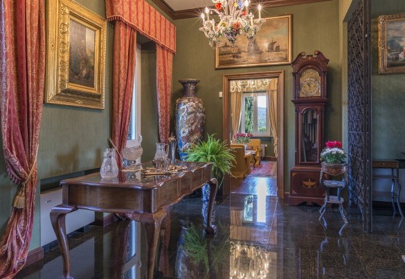 Salotto al piano terra - Villa Michelangelo