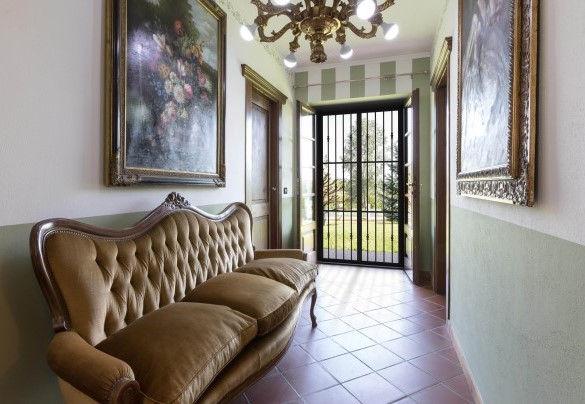 The entrance hallway of the villa - Villa Miki