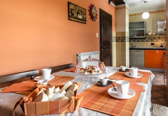 The dining table in the kitchen on the upper floor - Villa Miki