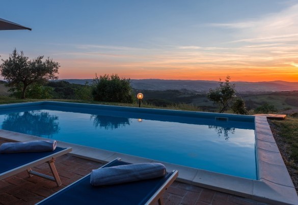  The fantastic sunset seen from the pool area - Villa Mila