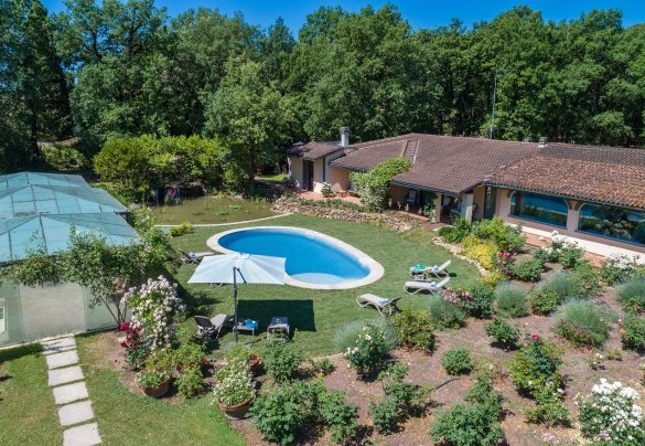 Villa Mimmina, elegante dimora costruita negli anni ’70 racchiusa in un parco riservato – Villa Mimmina