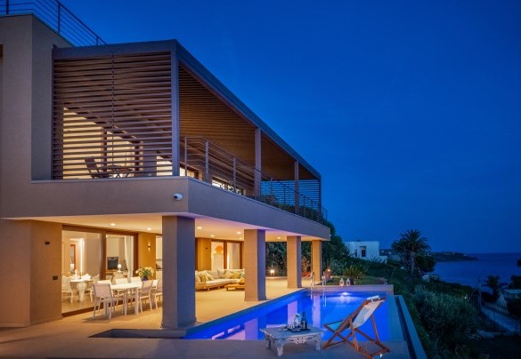 Gli esterni di sera - Villa Mulberry 