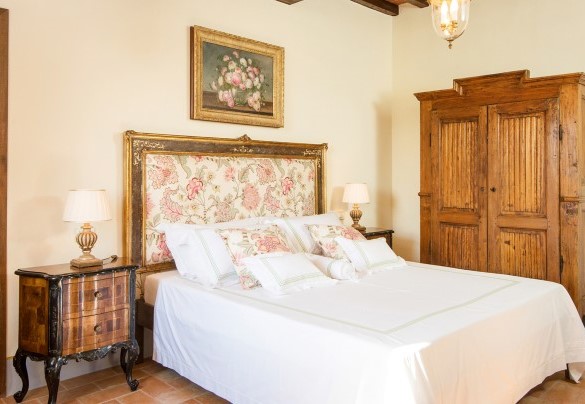 Double bedroom with private bathroom on the first floor – Villa Nicola