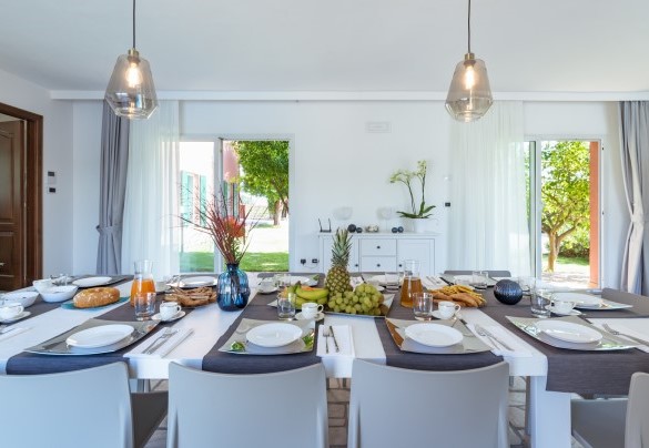 Spacious dining room in the annex - Villa Ninetta