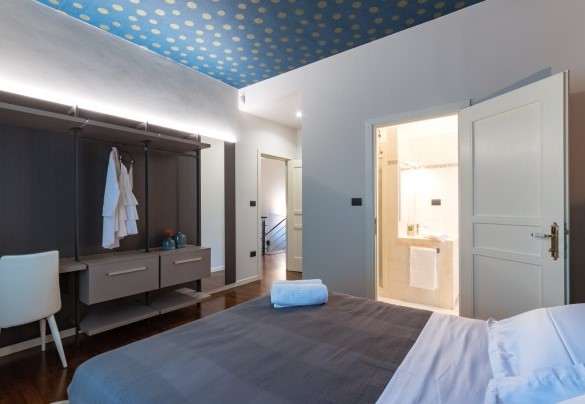 Double bedroom with en-suite bathroom - Villa Ninetta