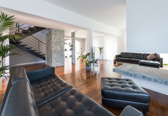 The modern living room surrounding the fireplace - Villa Ninetta