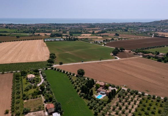 The villa is immersed in a countryside setting - Villa Ninetta