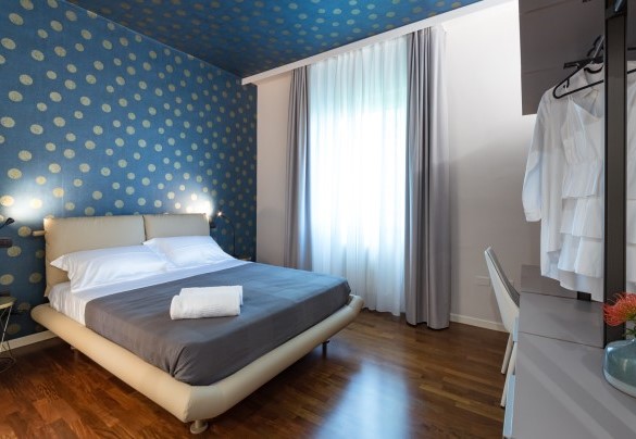 Double bedroom with en-suite bathroom - Villa Ninetta