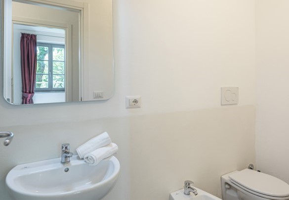 Il bagno en-suite con doccia - Villa Ninfeo