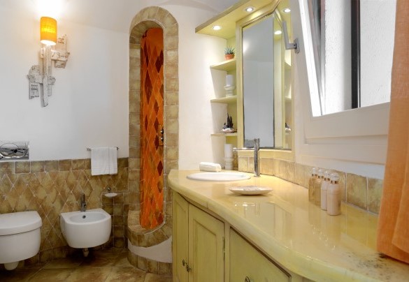 Bagno n.3 con doccia en suite con camera matrimoniale n.4 – Villa Padulella