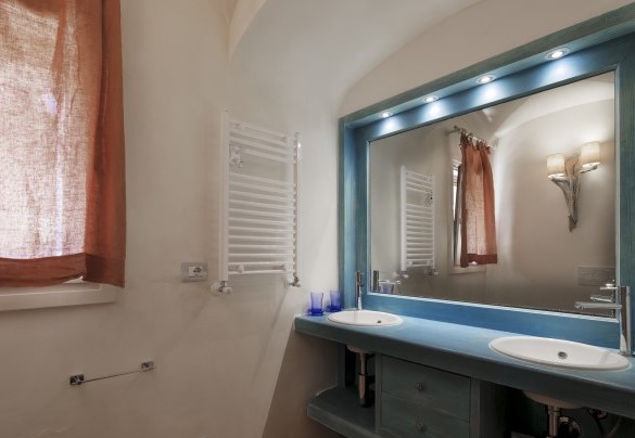 Bagno n.1 en suite con camera n.1 – Villa Padulella