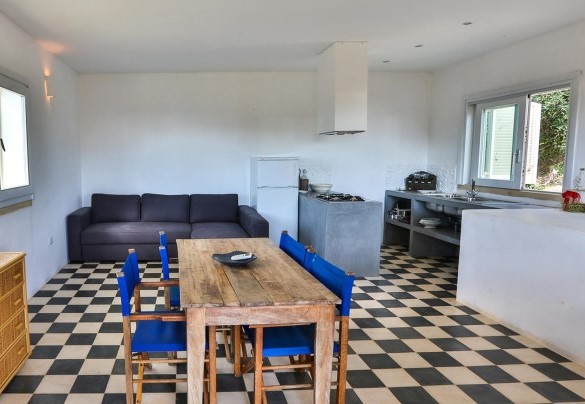 Living area outbuilding. Pajare Francesi