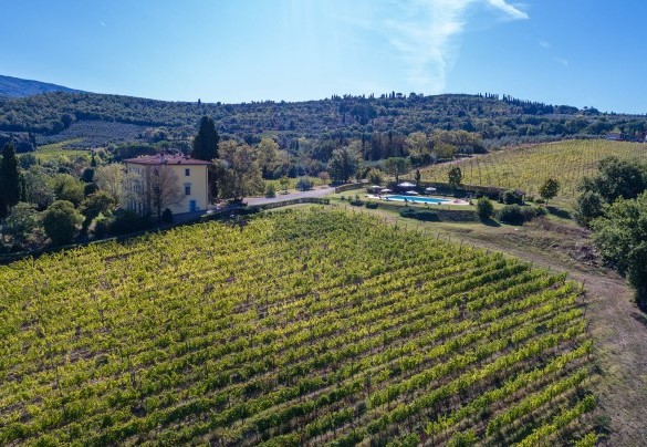 The villa immersed in nature - Villa Palazzaccio