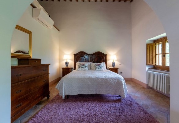Double bedroom no.4 on the first floor - Villa Palazzolo