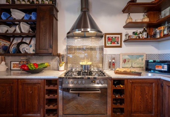 The kitchen on the first floor - Villa Palazzolo
