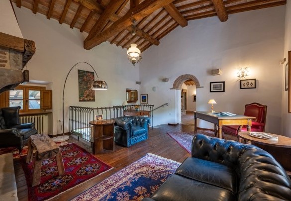 The first floor living area - Villa Palazzolo