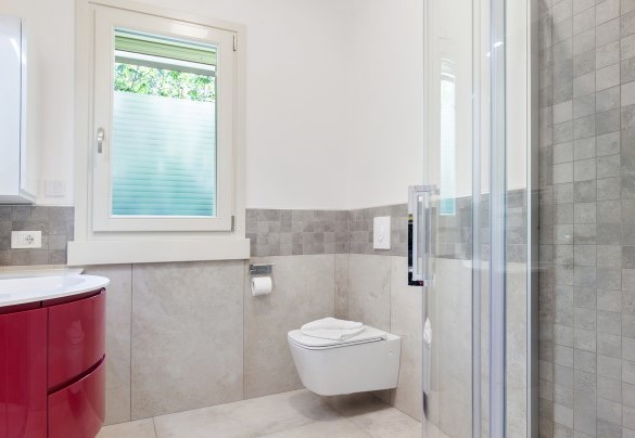 Bathroom with shower on the first floor - Villa Palladini