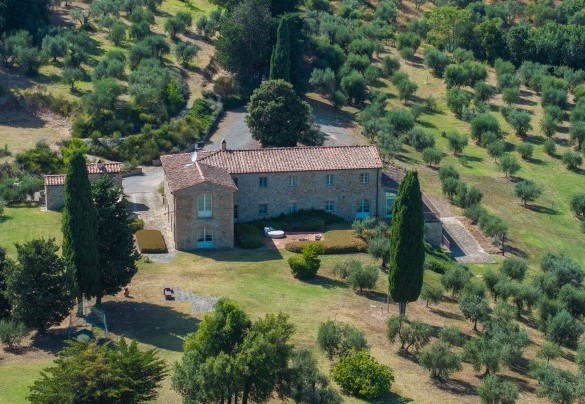 Il casale è stato completamente rivisitato coniugando tradizione e modernità  - Villa Panorama