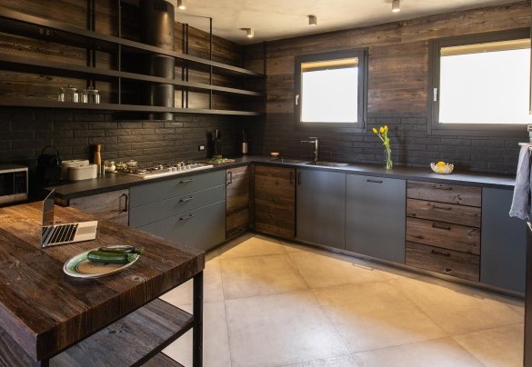 La cucina a piano terra – Villa Passo degli Aironi