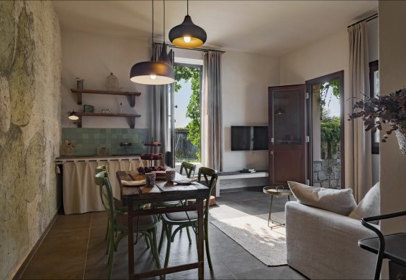 La zona pranzo e salone a piano terra in annesso 1 - Villa Passulunara	
