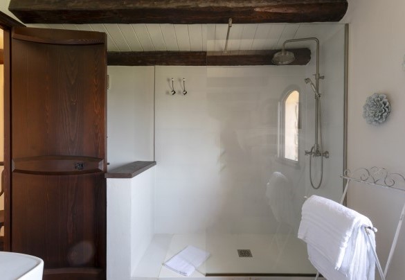 Il bagno ensuite con doccia n.3 al primo piano in casa principale  - Villa Passulunara	