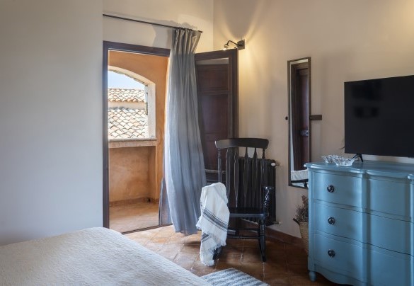La camera matrimoniale n.4 al primo piano in casa principale  - Villa Passulunara	