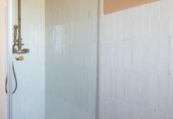 Il bagno con doccia n.6 in annesso 1 al primo piano - Villa Passulunara