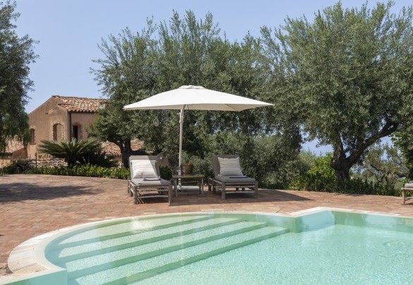 La zona piscina - Villa Passulunara	