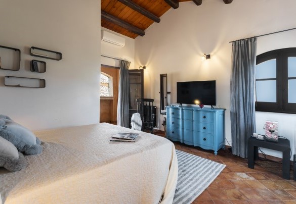 La camera matrimoniale n.3 al primo piano in casa principale  - Villa Passulunara	