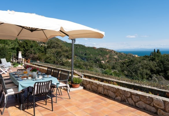 La panoramica zona pranzo esterna - Villa Perelle 