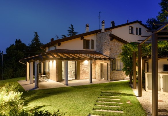  A villa in stone and plaster expertly restored - Villa Pergola