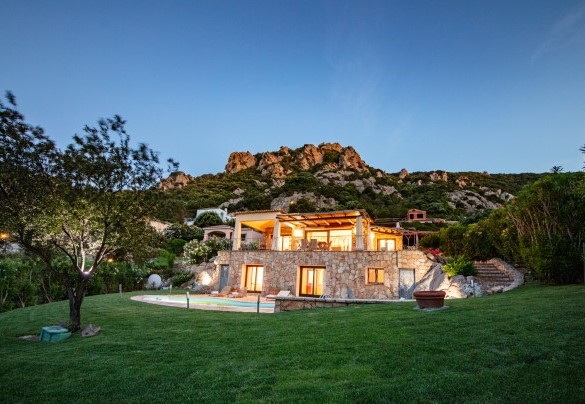 Villa immersa nel verde della Gallura – Villa Phoenix
