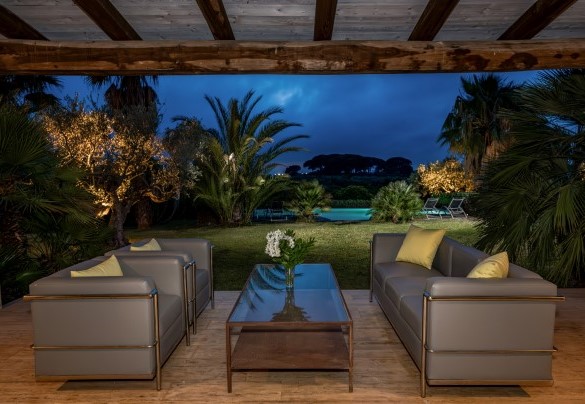 The portico at sunset - Villa Pineta