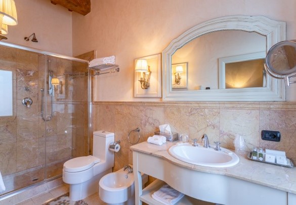 Bagno en suite con doccia n.4 - Villa Ginevra