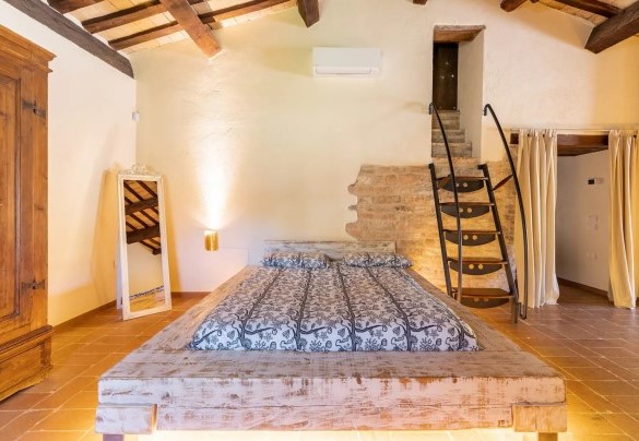 Camera matrimoniale al piano terra – Villa Poderina