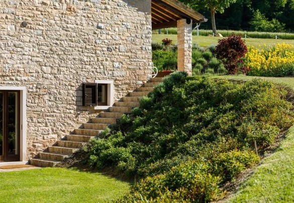 Una perfetta location, quasi d’altri tempi, e soprattutto lontana dal caos cittadino – Villa Poderina
