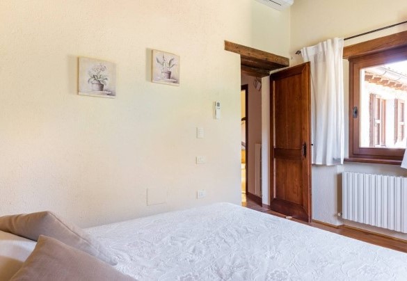 Camera matrimoniale al piano terra – Villa Poderina