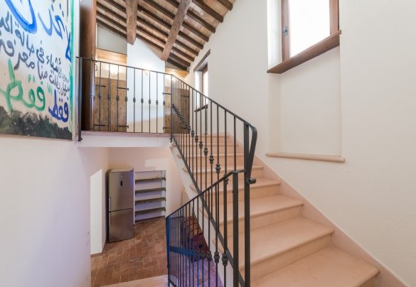 Il casale è disposto su due piani – Villa Poderina