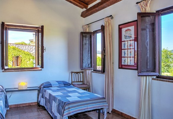 Camera doppia al primo piano nell'annesso - Villa Poggiente