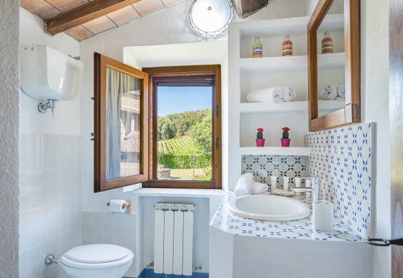 Bagno al primo piano nell'annesso - Villa Poggio Bonelli