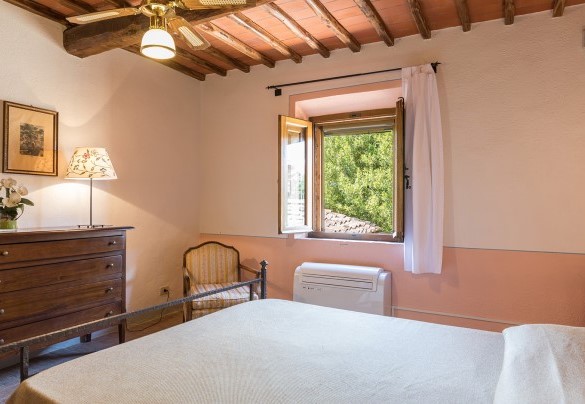 Camera matrimoniale al primo piano- Villa Poggio Bonelli