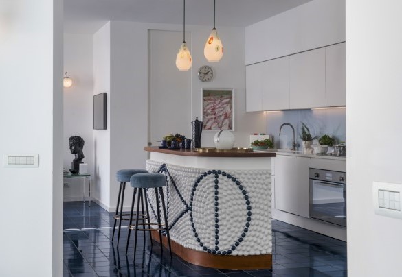 In the furniture, simple and clean lines and shapes prevail - Villa Ponti
