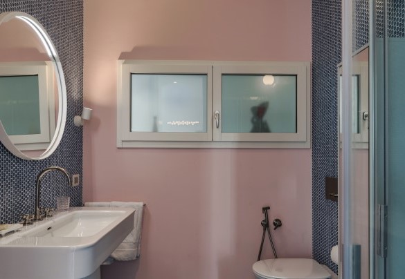 The second bathroom with shower - Villa Ponti