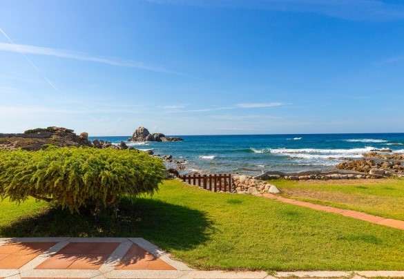 Un piccolo cancello verso grandi avventure sulla costa gallurese  - Villa Portobello