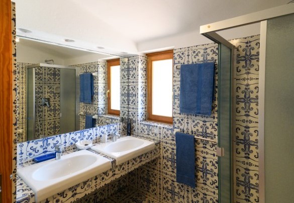 Bagno con doccia n.4 in dependance - Villa Portobello