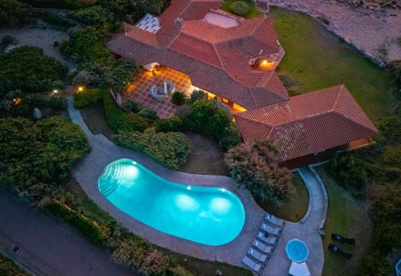Il cuore della casa: luce, spazio e il profumo del mare a pochi passi  - Villa Portobello