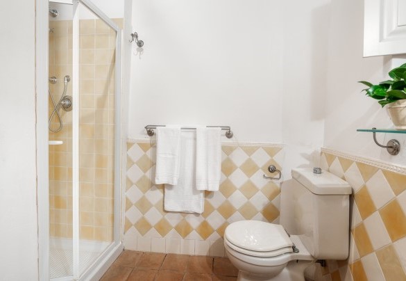 Bagno en-suite con doccia n.5 al piano terra App. 2 - Villa Primo Sole