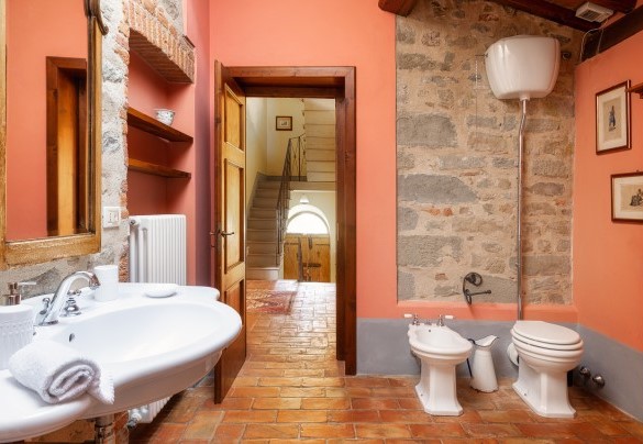 Bagno con doccia n.2 al primo piano App. 1 - Villa Primo Sole 