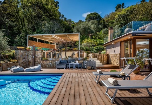 Ideale per momenti di relax a bordo piscina - Villa Provenza